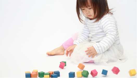 ギフテッドの赤ちゃん・幼児に見られる特徴とサイン|年齢別チェックリストと親ができること